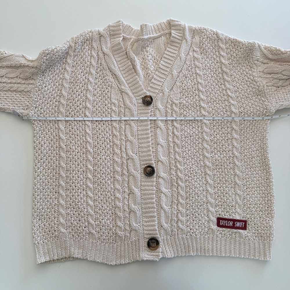 Taylor Swift-Red Cardigan-Size M/L - Picture 13 of 14